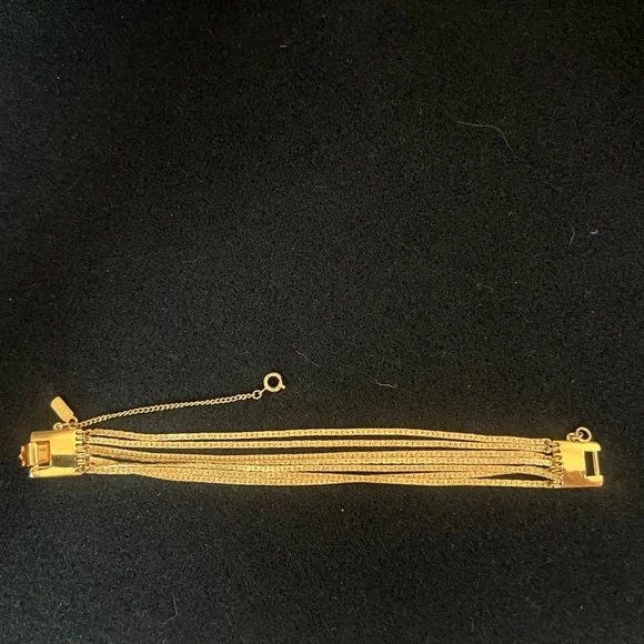 VINTAGE MONET 70s Multi 7 Strand Gold Toned Bracelet 6.5" with Safety Chain - Picture 7 of 11